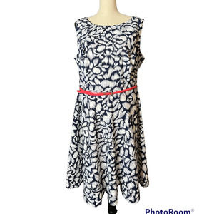 Signature Darby Midi Dress in Blue and White Print w/Coral Skinny Belt Size 14W